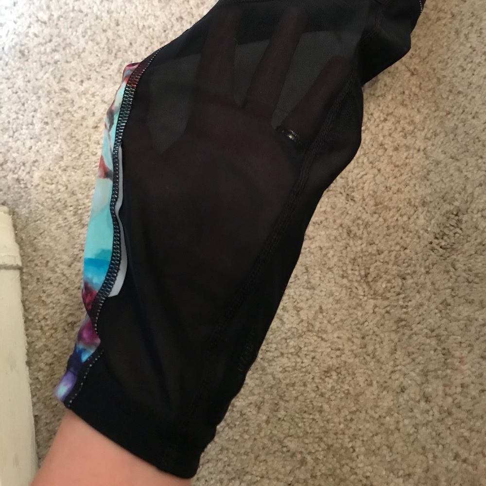 Athleta floral/black workout pants - Picture 3 of 4